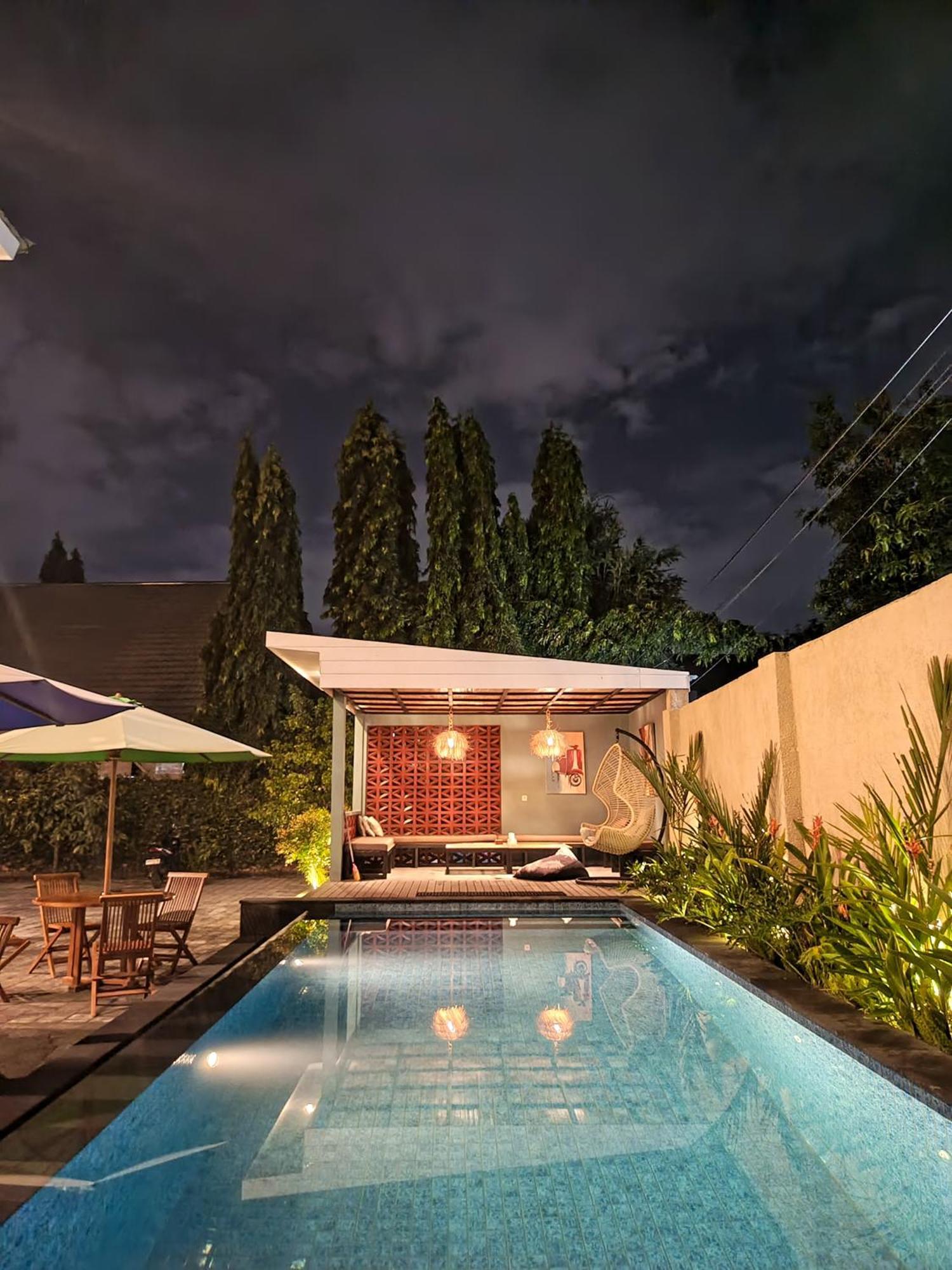Zavana Rooms & Restaurant Tanjungkarang 외부 사진