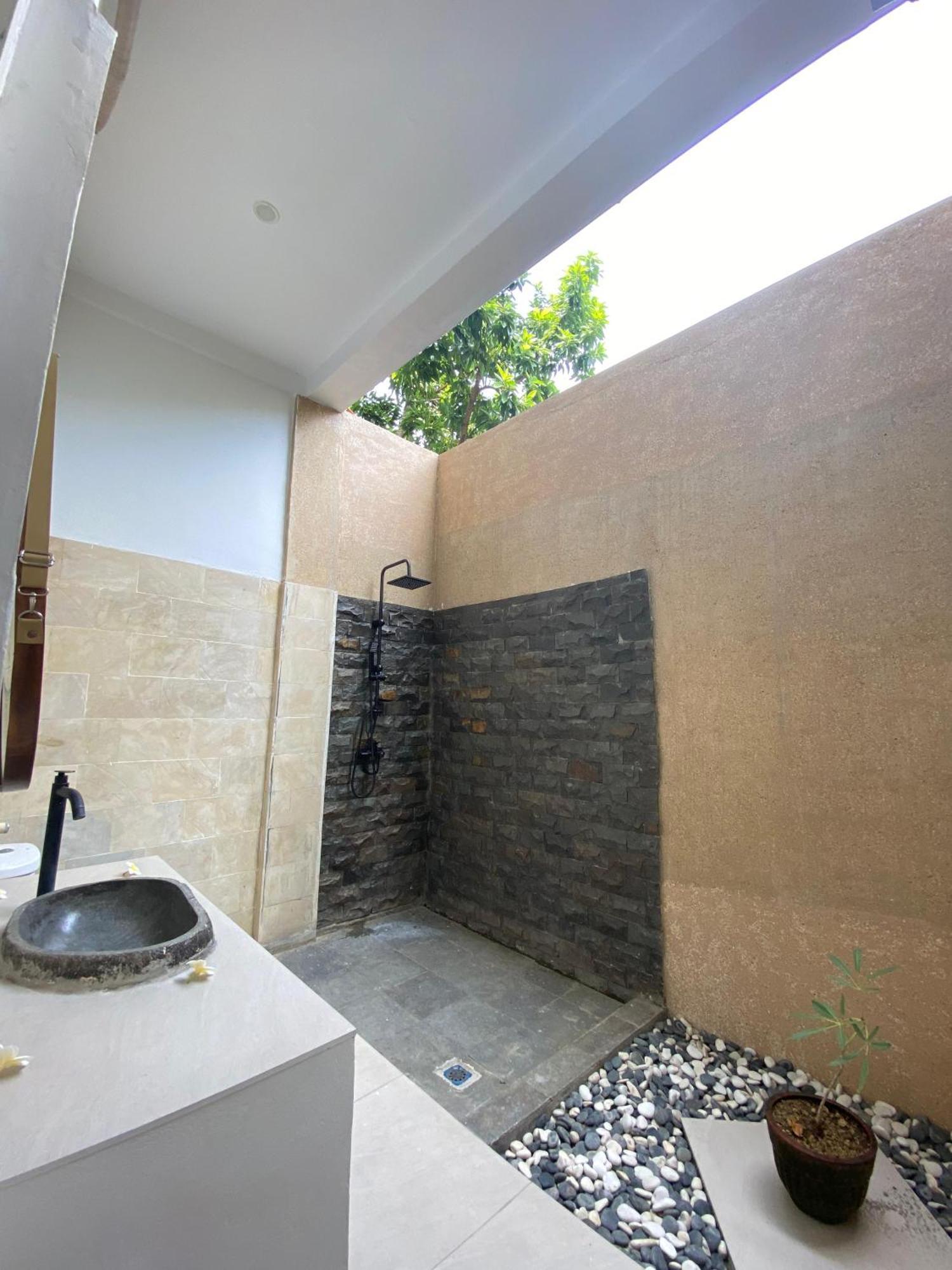 Zavana Rooms & Restaurant Tanjungkarang 외부 사진