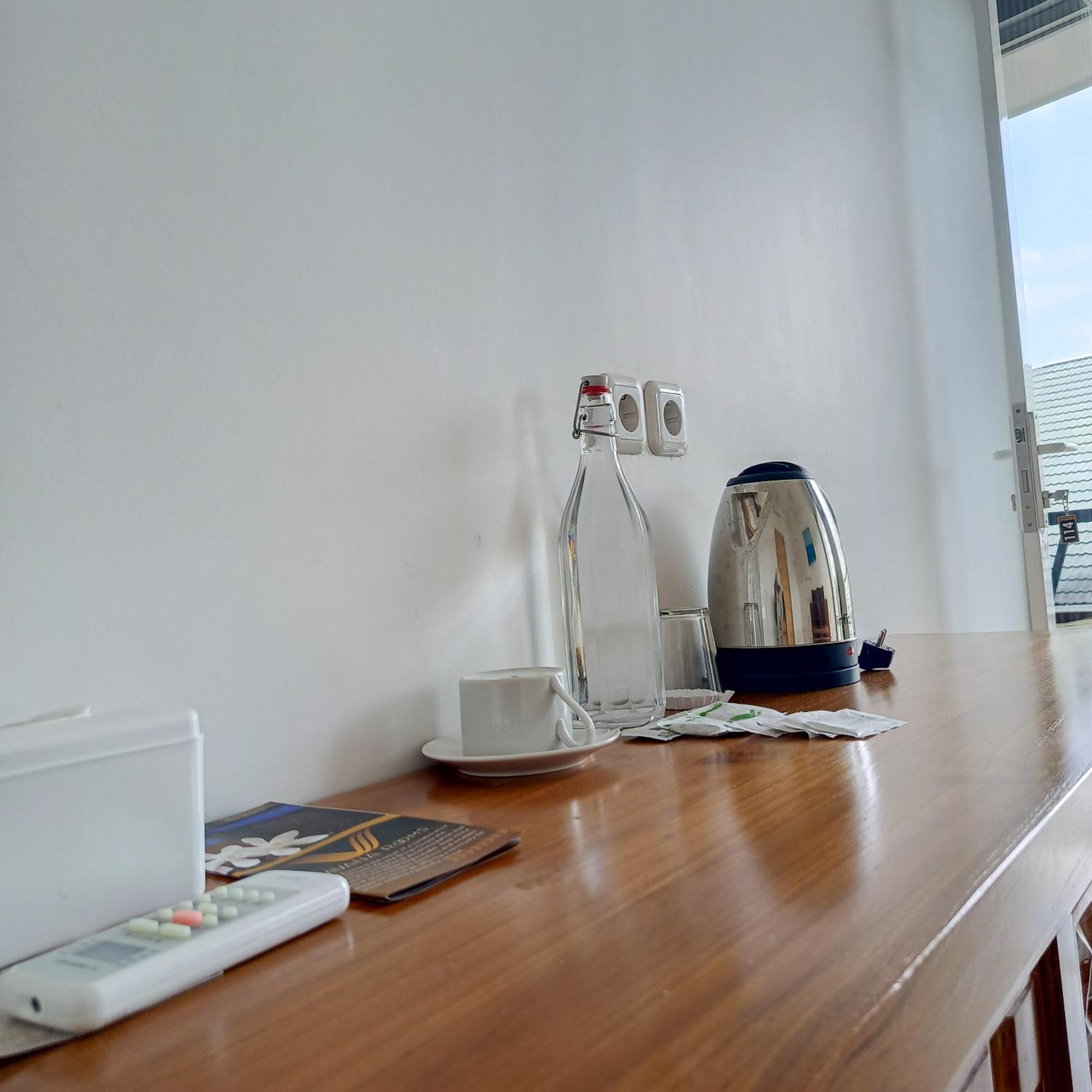 Zavana Rooms & Restaurant Tanjungkarang 외부 사진