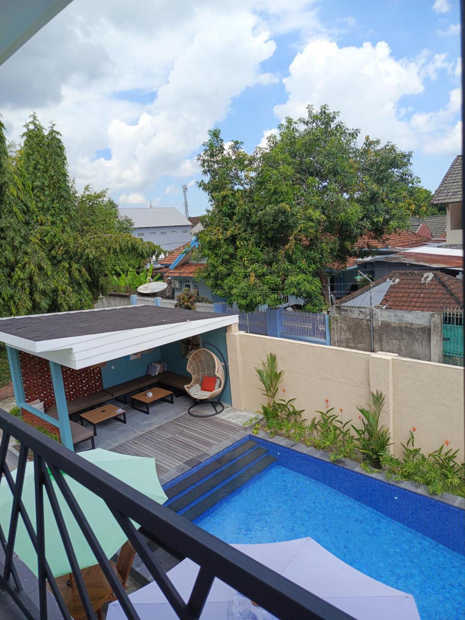 Zavana Rooms & Restaurant Tanjungkarang 외부 사진