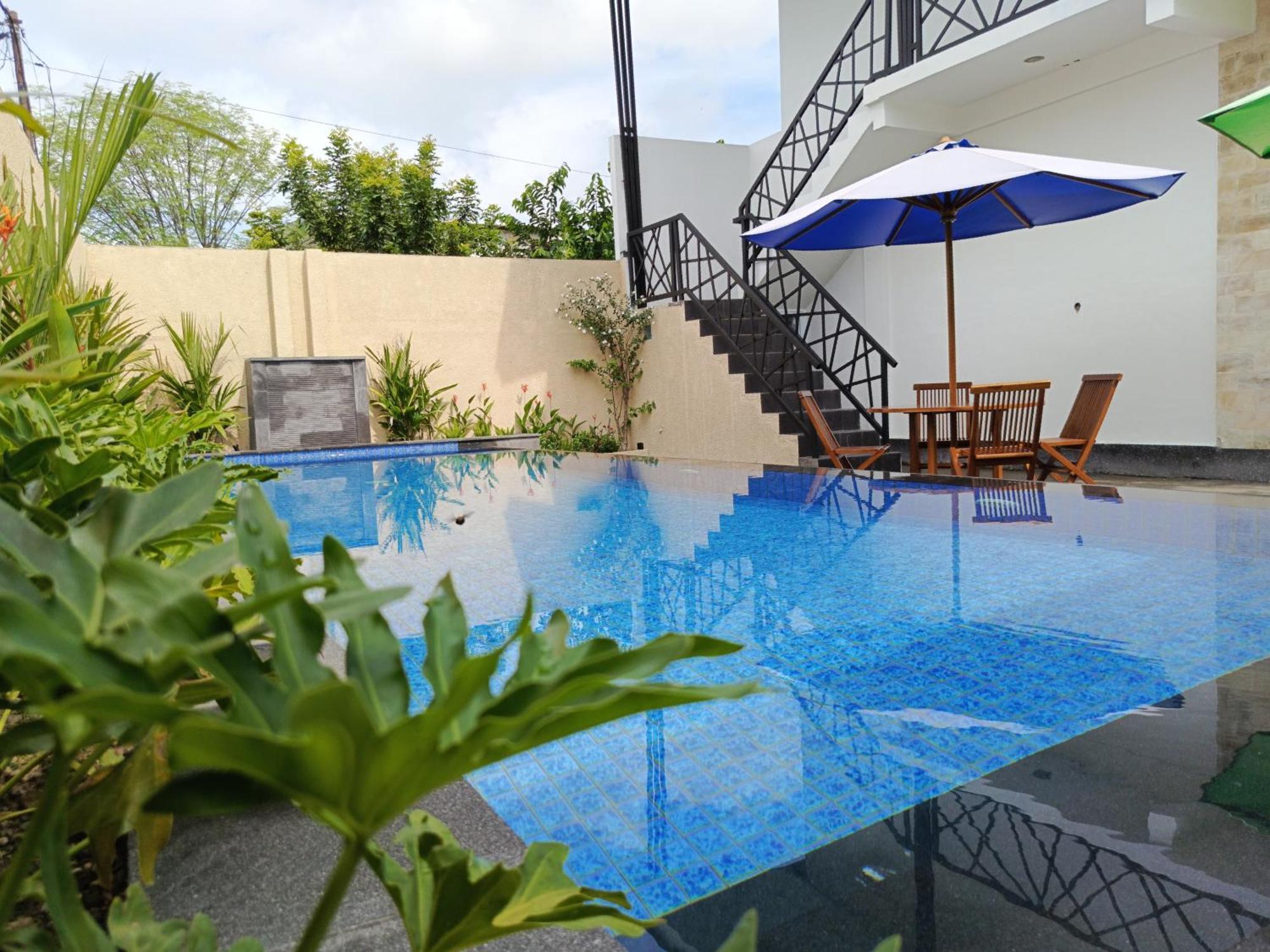 Zavana Rooms & Restaurant Tanjungkarang 외부 사진